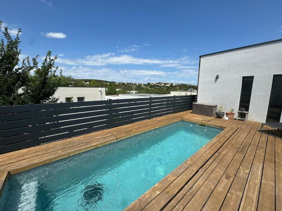 Luxury Villa With Pool And View جوبيجنياك المظهر الخارجي الصورة
