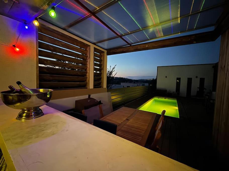 Luxury Villa With Pool And View جوبيجنياك المظهر الخارجي الصورة