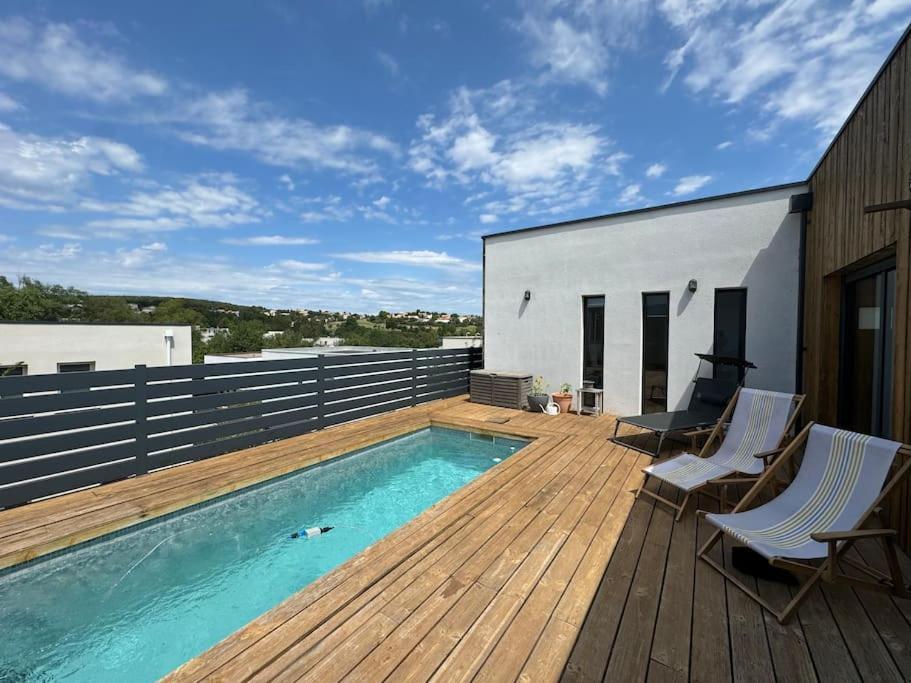 Luxury Villa With Pool And View جوبيجنياك المظهر الخارجي الصورة